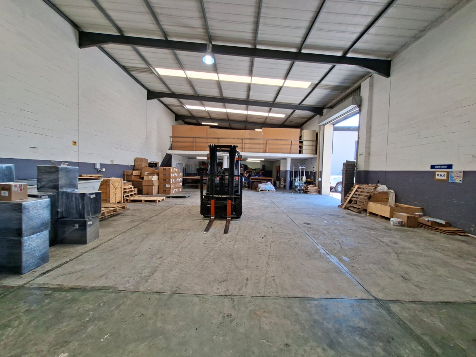S2833_Right Warehouse_from_File_Upload_field.jpg